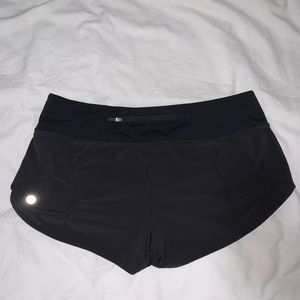 Lululemon speed up 2.5" short